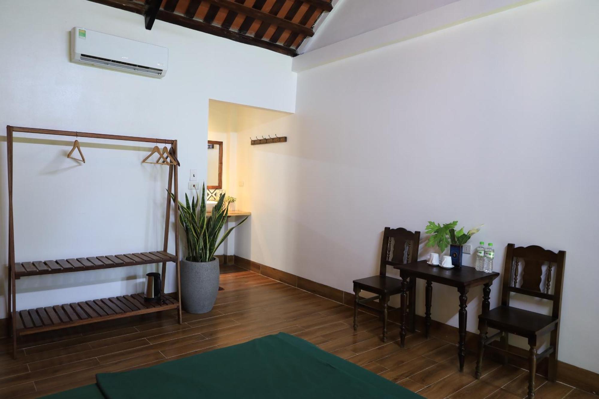 Thom'S House Hotel Нин Бин Екстериор снимка